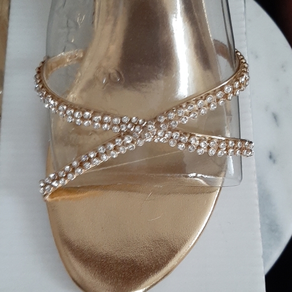 NWT Wild Rose Gold Heels with Rhinestone Straps - Picture 4 of 5